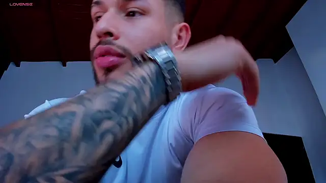 Santos ramirez1 online show from 9, 4, 2026
