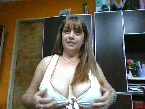 Snapshot of Jaz_sexy4 chatting on 12, 4, 2026 Jaz sexy4 online show from 12, 4, 2026