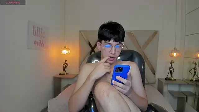 SantiTwinkyy online show from 30, 3, 2026