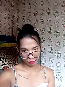Snapshot of Lady_trix01 chatting on 24, 5, 2026 Lady trix01 online show from 24, 5, 2026