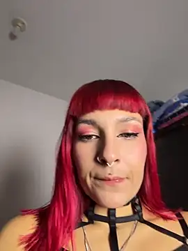 Snapshot of Amelie-RedHoney chatting on 27, 6, 2026 Amelie-RedHoney online show from 27, 6, 2026