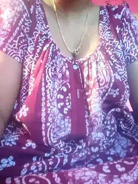 Snapshot of itz-priya chatting on 14, 4, 2026 itz-priya online show from 14, 4, 2026