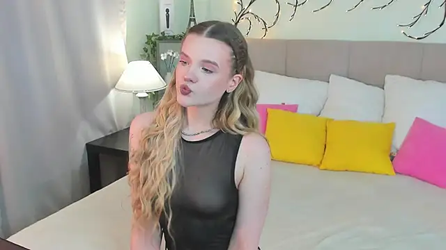 Emma peach online show from 14, 5, 2026