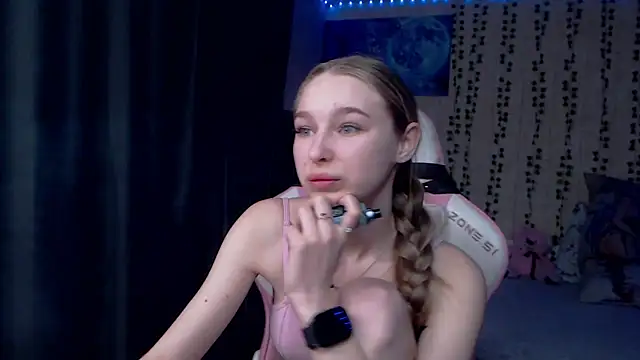 Snapshot of kitsune888 chatting on 8, 4, 2026 kitsune888 online show from 8, 4, 2026
