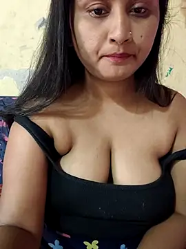 Snapshot of Tridha_2 chatting on 6, 6, 2026 Tridha 2 online show from 6, 6, 2026