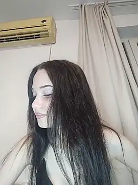 Snapshot of icedrosemarye chatting on 3, 6, 2026 icedrosemarye online show from 3, 6, 2026