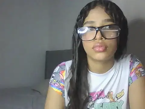 Snapshot of VictoriaSkinny chatting on 23, 3, 2026 VictoriaSkinny online show from 23, 3, 2026