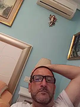 Snapshot of DanTrov79 chatting on 23, 5, 2026 DanTrov79 online show from 23, 5, 2026