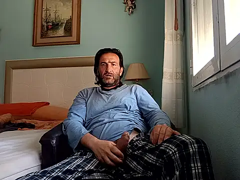 Snapshot of DanTrov79 chatting on 10, 5, 2026 DanTrov79 online show from 10, 5, 2026
