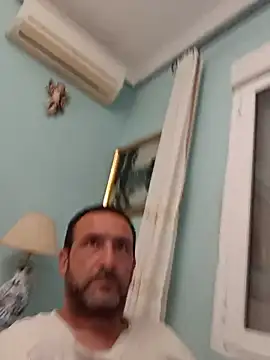 Snapshot of DanTrov79 chatting on 1, 6, 2026 DanTrov79 online show from 1, 6, 2026