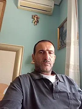 Snapshot of DanTrov79 chatting on 18, 5, 2026 DanTrov79 online show from 18, 5, 2026