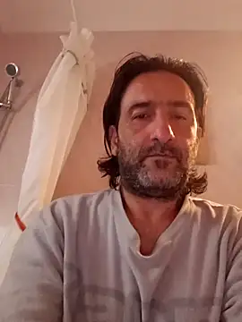 Snapshot of DanTrov79 chatting on 4, 5, 2026 DanTrov79 online show from 4, 5, 2026