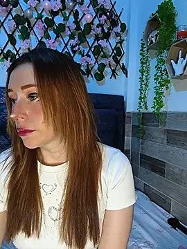 Amber prada online show from 23, 7, 2026