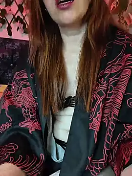 Amber prada online show from 24, 7, 2026