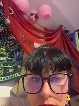 mango-kitty online show from 21, 4, 2026