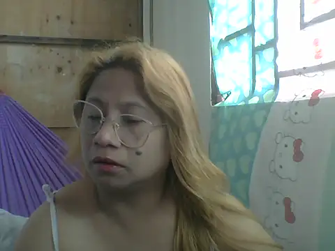 PinayChristine online show from 16, 4, 2026