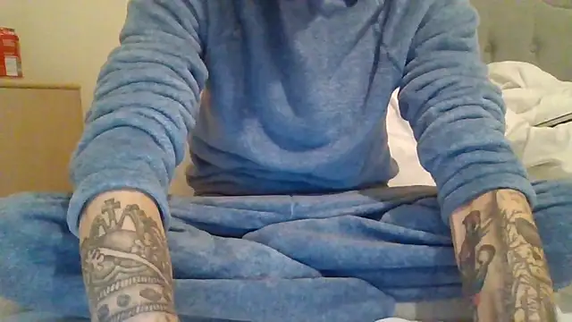 feetlovrr94 online show from 10, 4, 2026