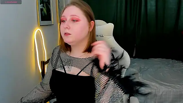 KatieGarsiaa online show from 23, 3, 2026