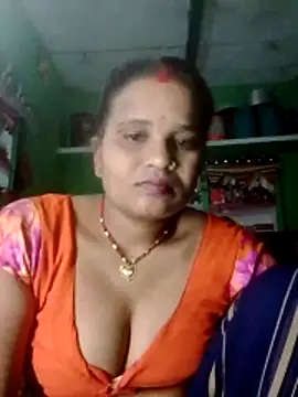 Snapshot of Shivani09900 chatting on 31, 5, 2026 Shivani09900 online show from 31, 5, 2026