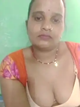 Snapshot of Shivani09900 chatting on 25, 5, 2026 Shivani09900 online show from 25, 5, 2026