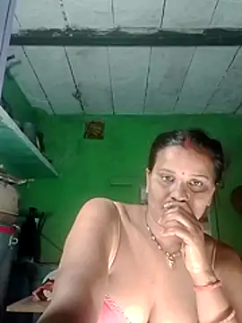 Snapshot of Shivani09900 chatting on 10, 7, 2026 Shivani09900 online show from 10, 7, 2026