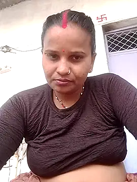 Snapshot of Shivani09900 chatting on 25, 6, 2026 Shivani09900 online show from 25, 6, 2026