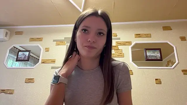 Snapshot of VersedFiend chatting on 31, 5, 2026 VersedFiend online show from 31, 5, 2026