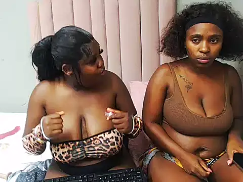 Chocolatemelons17 online show from 18, 4, 2026