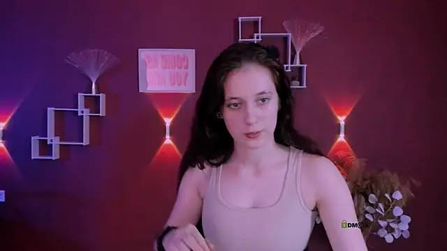 nami glow online show from 30, 3, 2026