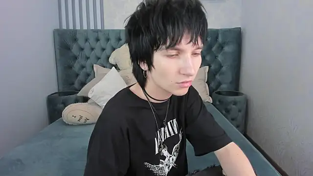 Snapshot of AdonBev chatting on 16, 7, 2026 AdonBev online show from 16, 7, 2026