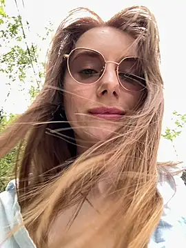 FReyja 44 online show from 14, 5, 2026