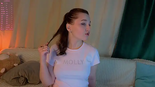 LorriMonz online show from 1, 6, 2026