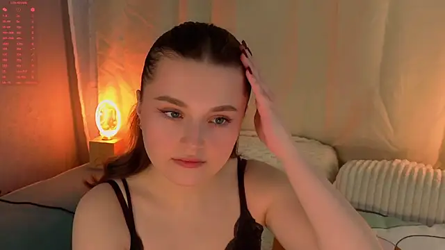 LorriMonz online show from 2, 6, 2026
