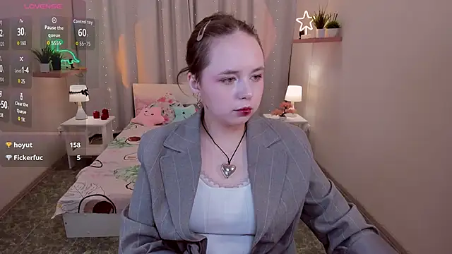 Snapshot of LeonaHicks chatting on 27, 3, 2026 LeonaHicks online show from 27, 3, 2026