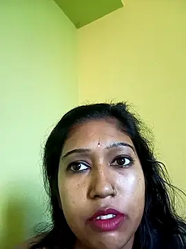 bannerjeesneha20 online show from 7, 5, 2026