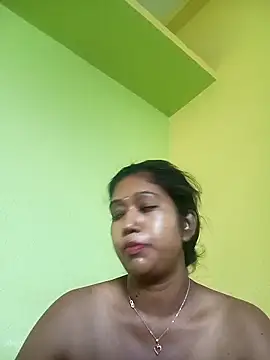 bannerjeesneha20 online show from 13, 5, 2026