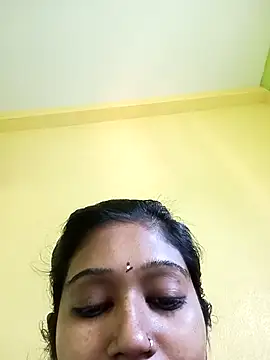 bannerjeesneha20 online show from 8, 5, 2026