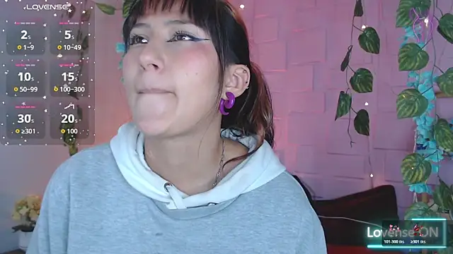 eyes moonn online show from 24, 3, 2026