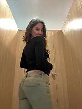 Snapshot of SaintSquirt chatting on 23, 5, 2026 SaintSquirt online show from 23, 5, 2026