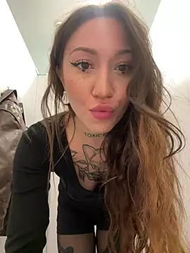 Snapshot of SaintSquirt chatting on 28, 5, 2026 SaintSquirt online show from 28, 5, 2026