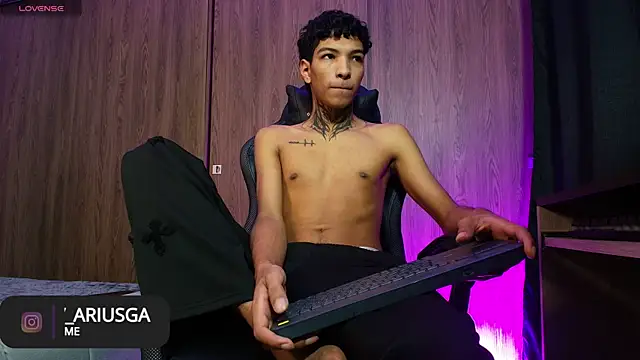 im Usuga online show from 15, 6, 2026