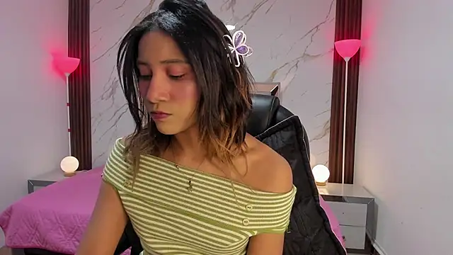 EsperanzaMora online show from 20, 4, 2026