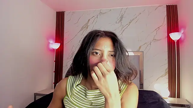 EsperanzaMora online show from 9, 5, 2026