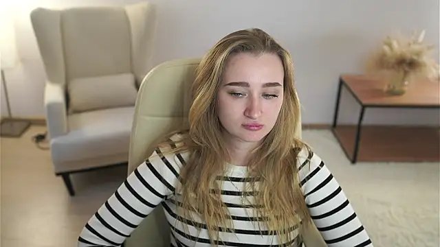 VioletteClaire online show from 25, 3, 2026