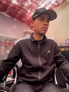 Zhang Weii online show from 25, 3, 2026