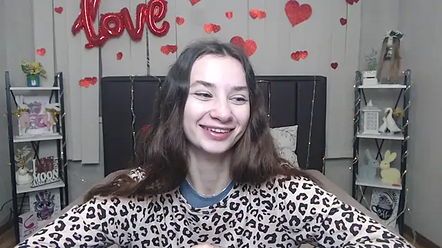 Je55icaBreeze online show from 15, 4, 2026