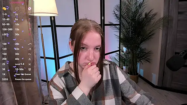 Elisabeth Binder online show from 18, 6, 2026