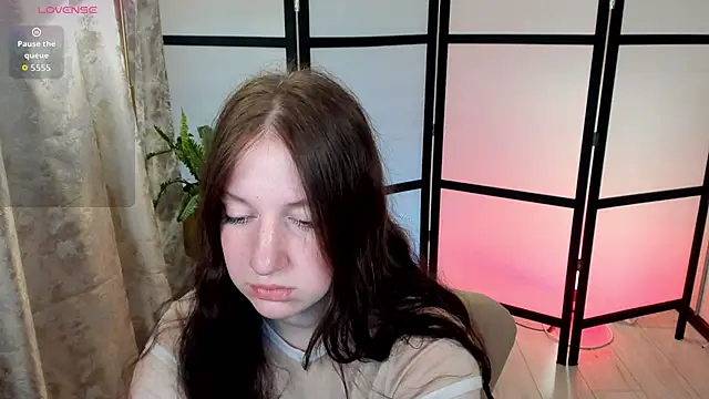 Elisabeth Binder online show from 13, 4, 2026