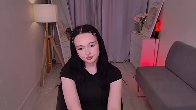 Flora Ray online show from 24, 3, 2026