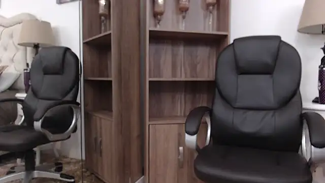 vannellope roberts online show from 9, 4, 2026